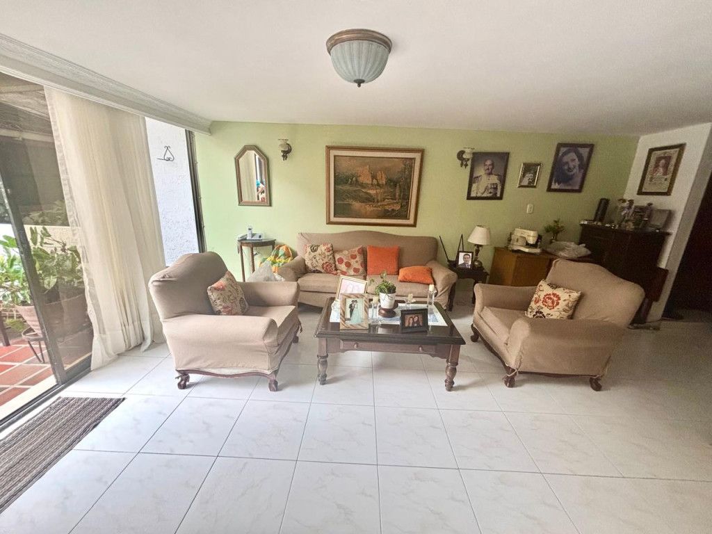 Casa en venta Valle Del Cauca Cali El Lido 201 m2 Habitaciones 3 Baños 3 Garajes 1 Precio $670000000