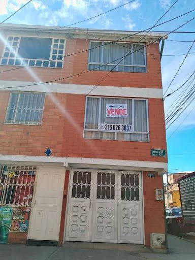 Casa en venta Cundinamarca Bogotá San Bernardino 102 m2 Habitaciones 3 Baños 3 Garajes 0 Precio $300000000