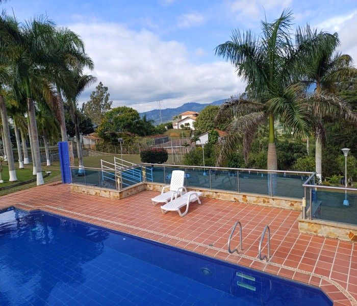 Casa en venta Valle Del Cauca Dagua Dagua 600 m2 Habitaciones 6 Baños 6 Garajes 12 Precio $2300000000