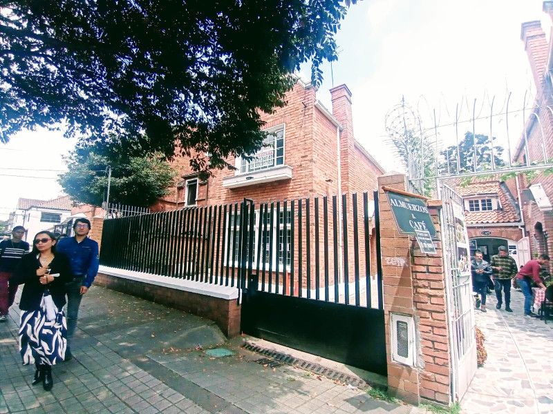 Casa en venta Cundinamarca Bogotá Quinta Camacho 205 m2 Habitaciones 5 Baños 4 Garajes 3 Precio $1700000000