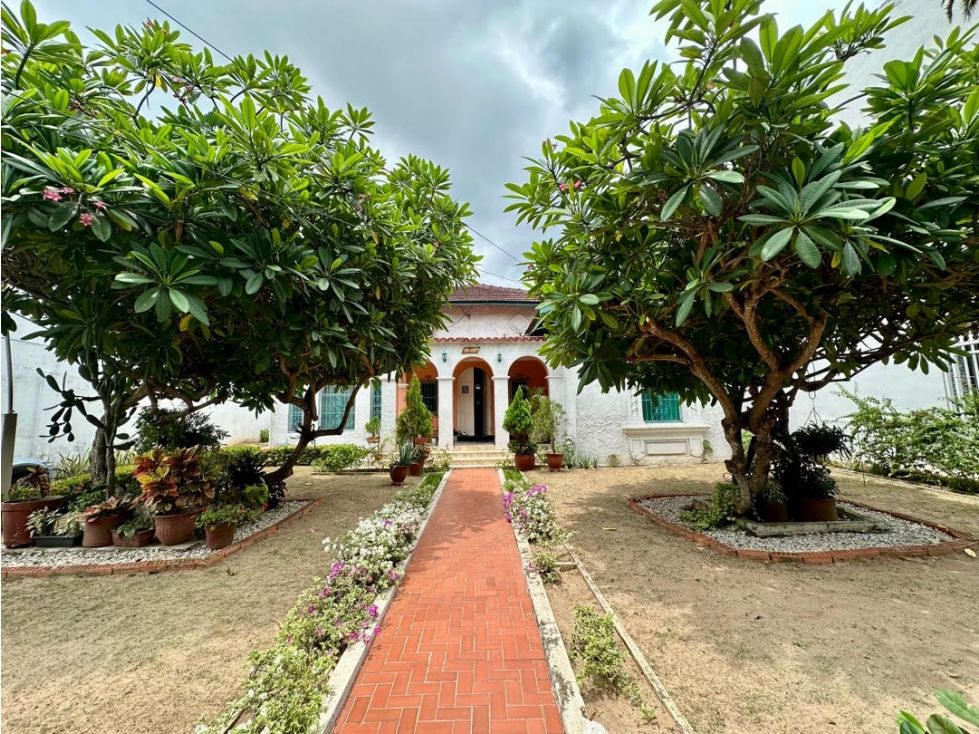 Casa en arriendo Atlántico Barranquilla Altos Del Prado 906 m2 Habitaciones 3 Baños 3 Garajes 3 Precio $10000000