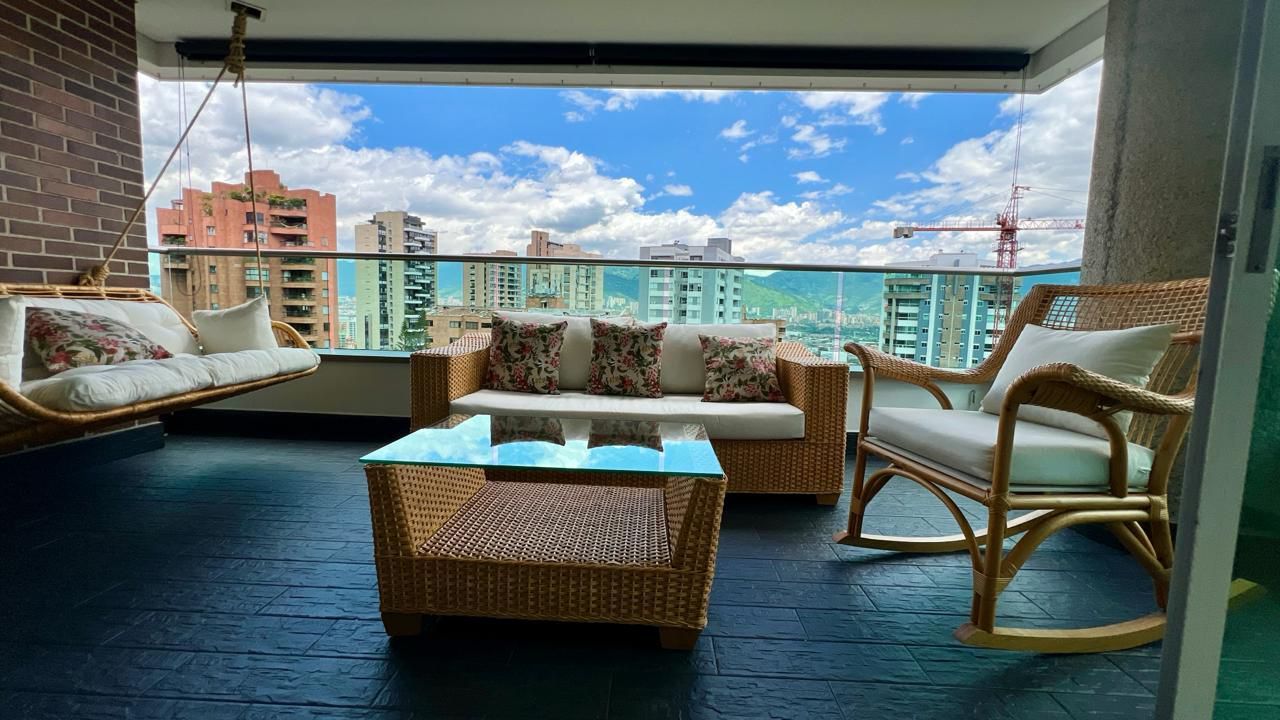 Apartamento en venta Antioquia Medellín La Linde 139 m2 Habitaciones 3 Baños 4 Garajes 3 Precio $1450000000