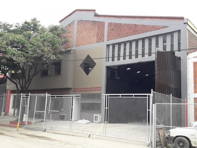 Bodega en arriendo Valle Del Cauca Cali El Dorado 1200 m2 Habitaciones 0 Baños 3 Garajes 0 Precio $15000000