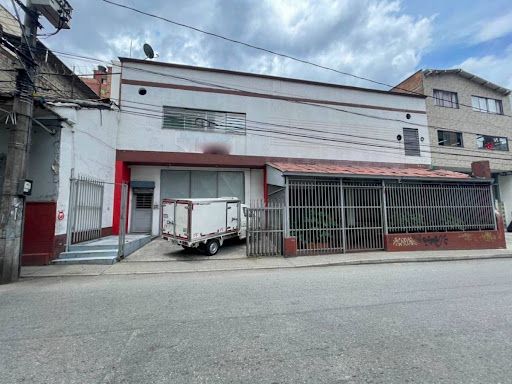 Bodega en venta Antioquia Medellín Bombona No1 1050 m2 Habitaciones 0 Baños 7 Garajes 2 Precio $3990000000