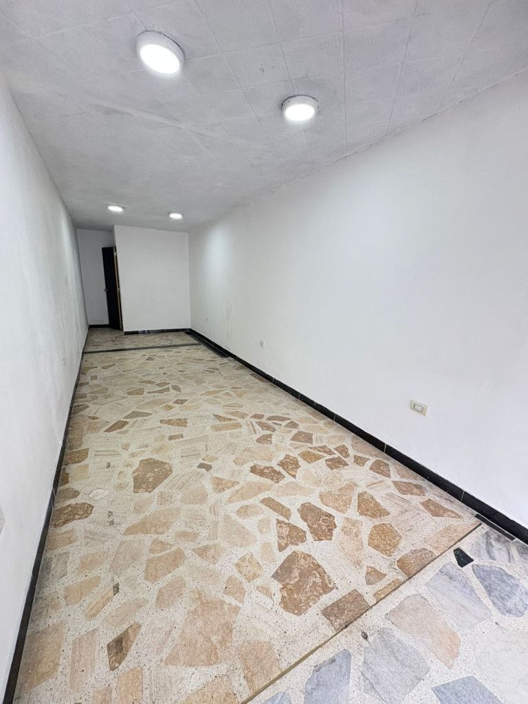 Local en arriendo Valle Del Cauca Cali Departamental 30 m2 Habitaciones 0 Baños 0 Garajes 0 Precio $1500000