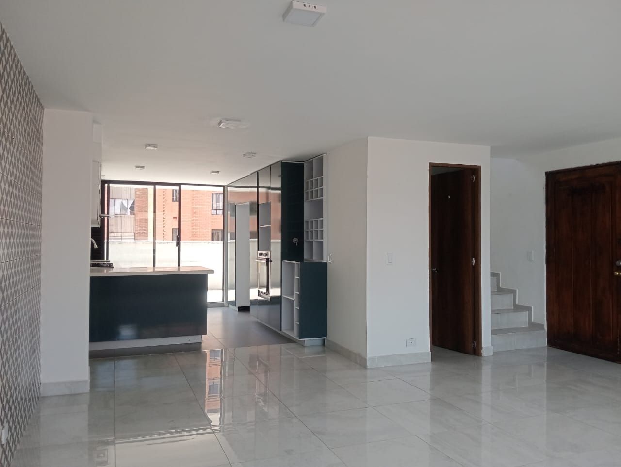 Apartamento en arriendo Antioquia Medellín Laureles 250 m2 Habitaciones 3 Baños 3 Garajes 2 Precio $5000000