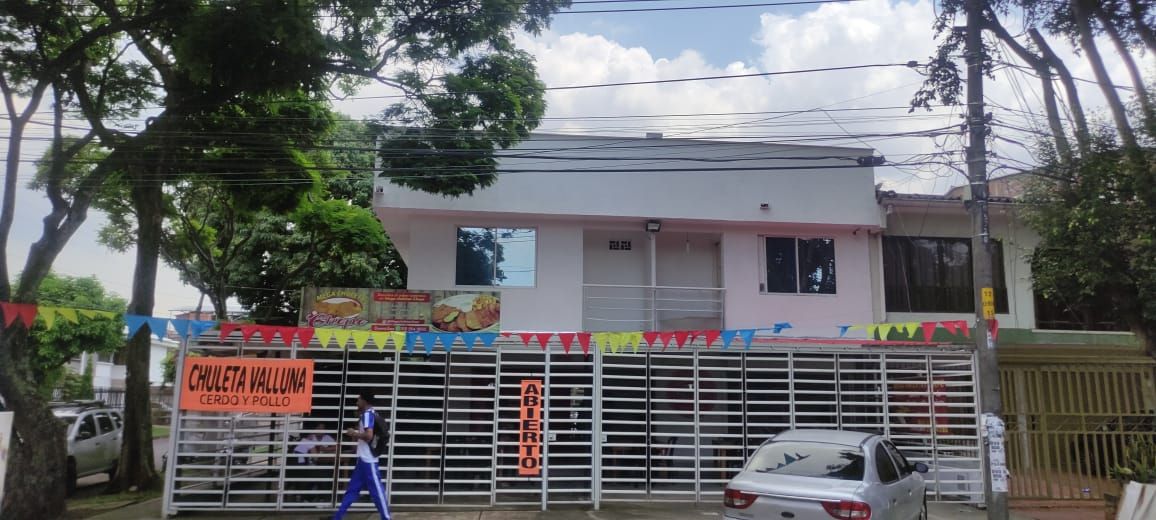 Edificio en venta Valle Del Cauca Cali Departamental 186 m2 Habitaciones 3 Baños 5 Garajes 5 Precio $740000000