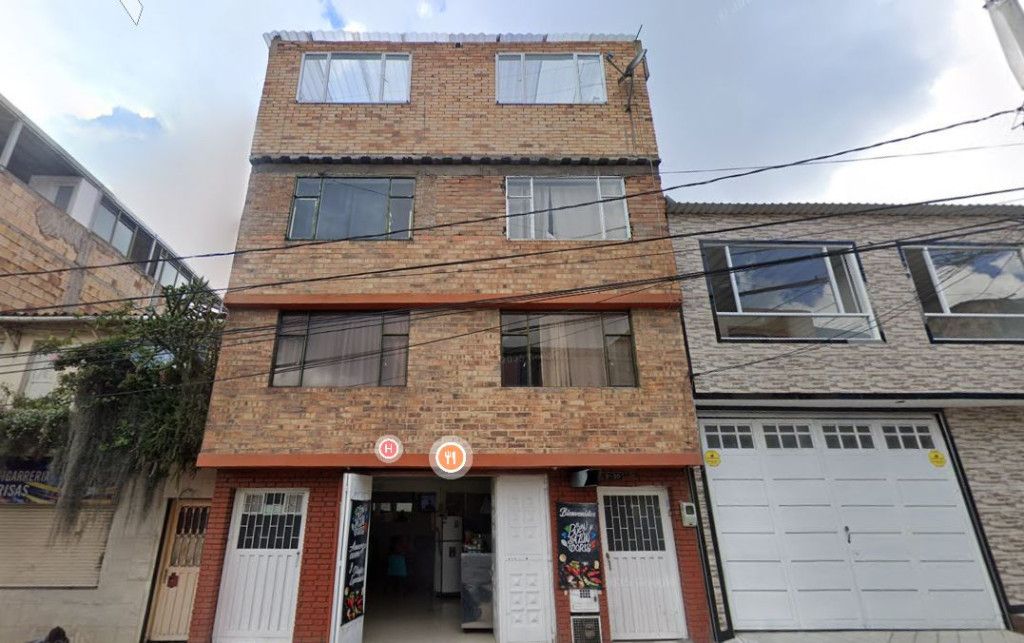 Casa en venta Cundinamarca Bogotá Santa Marta 470 m2 Habitaciones 11 Baños 6 Garajes 1 Precio $520000000