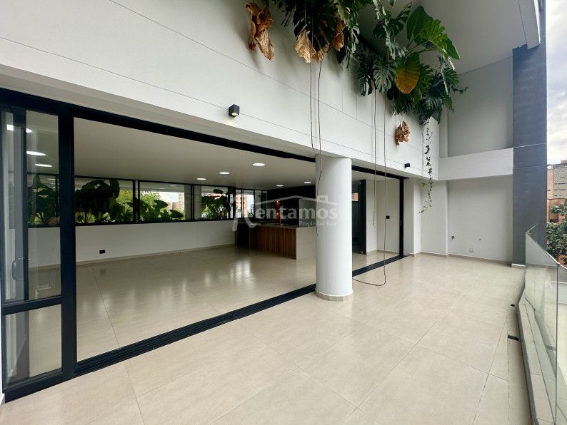 Apartamento en venta Antioquia Medellín El Tesoro 230 m2 Habitaciones 3 Baños 5 Garajes 3 Precio $2150000000