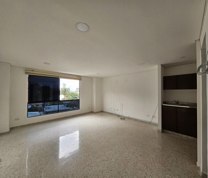 Oficina en arriendo Valle Del Cauca Cali Santa Mónica 80 m2 Habitaciones 0 Baños 1 Garajes 1 Precio $2500000