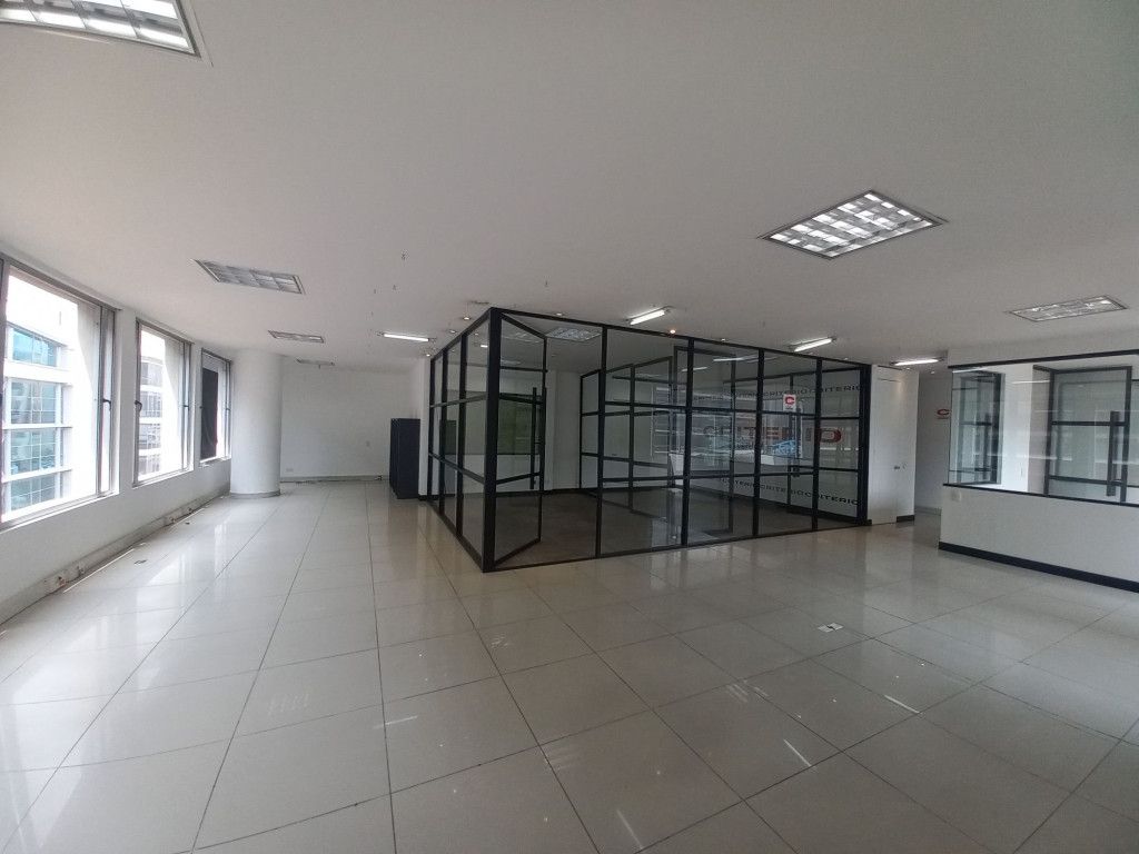 Oficina en venta Cundinamarca Bogotá Chico Norte Et Ii 192 m2 Habitaciones 0 Baños 2 Garajes 2 Precio $1713000000