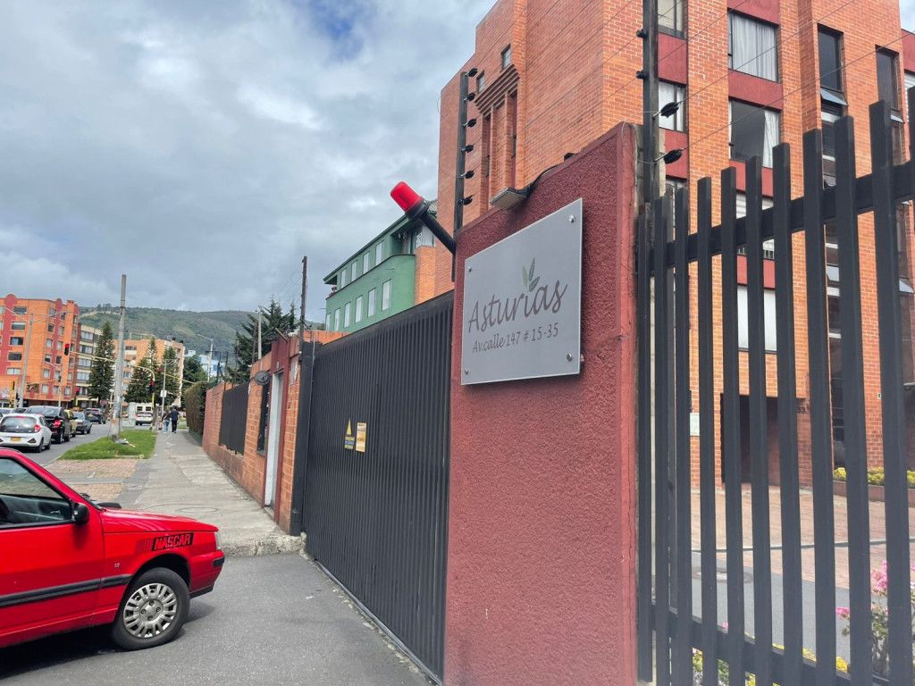 Apartamento en venta Cundinamarca Bogotá Los Cedritos 67 m2 Habitaciones 3 Baños 2 Garajes 1 Precio $370000000