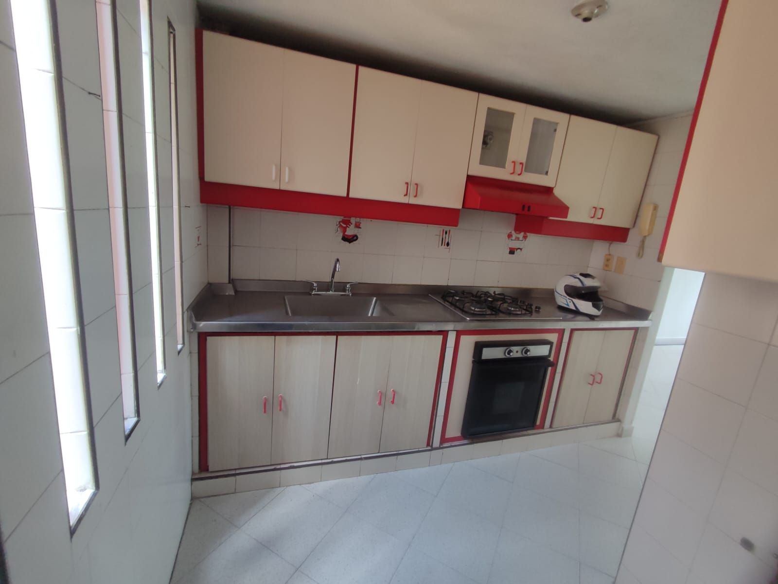 Apartamento en arriendo Valle Del Cauca Cali Cañaverales - Los Samanes 60 m2 Habitaciones 3 Baños 1 Garajes 0 Precio $950000