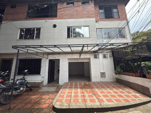 Casa en arriendo Antioquia Medellín Bolivariana 140 m2 Habitaciones 4 Baños 2 Garajes 1 Precio $4200000