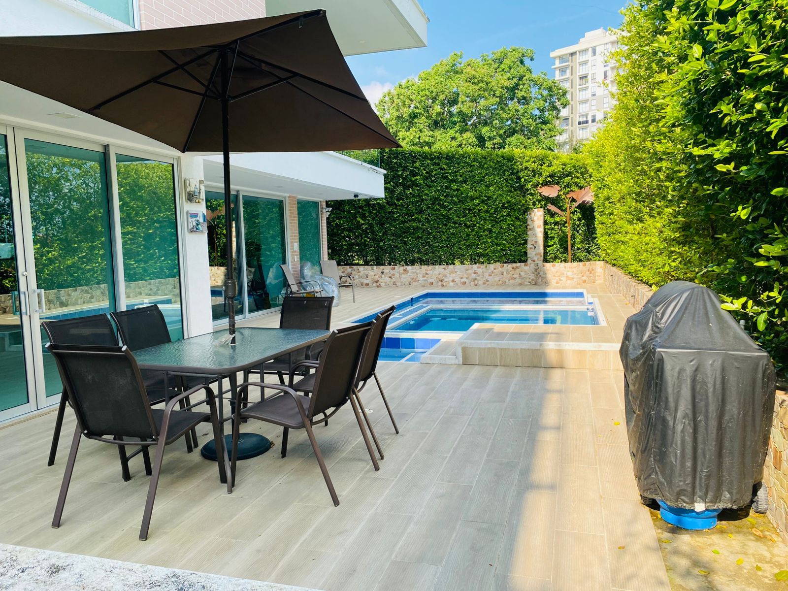 Casa en venta Tolima Ibagué Cerro Azul Del Vergel 635 m2 Habitaciones 5 Baños 6 Garajes 4 Precio $2100000000