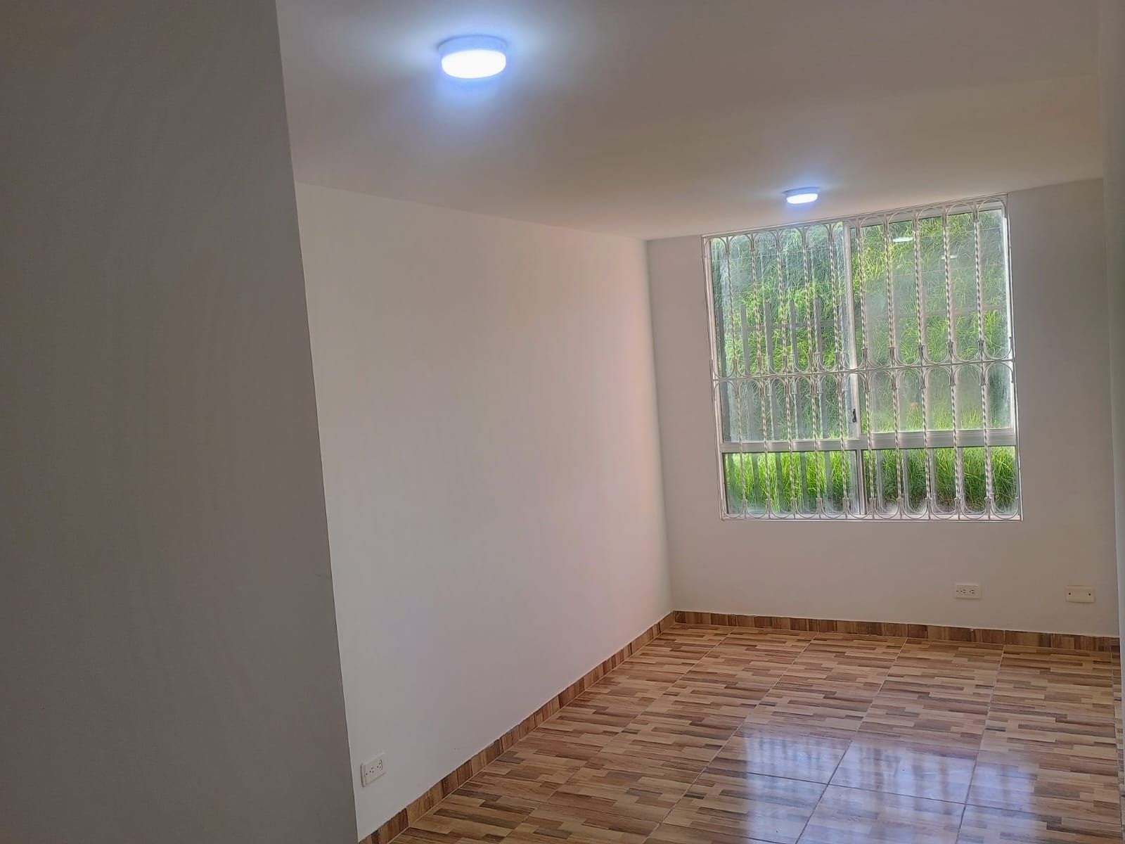 Apartamento en venta Cundinamarca Soacha Cr Lavanda 40 m2 Habitaciones 3 Baños 2 Garajes 0 Precio $160000000