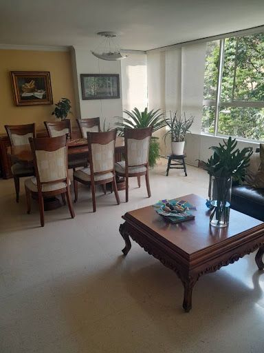 Apartamento en arriendo Antioquia Medellín Laureles 150 m2 Habitaciones 3 Baños 3 Garajes 2 Precio $4800000