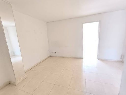 Apartamento en arriendo Valle Del Cauca Cali Junín 55 m2 Habitaciones 2 Baños 1 Garajes 0 Precio $800000