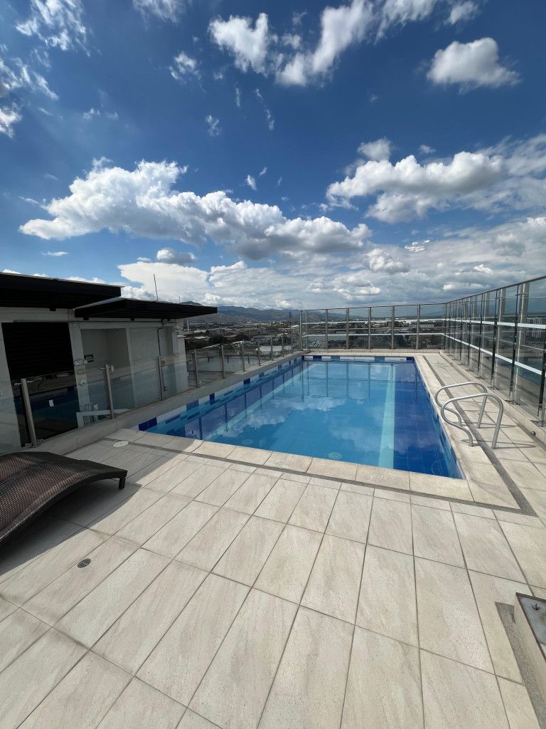 Apartaestudio en arriendo Valle Del Cauca Cali Prados Del Norte 46 m2 Habitaciones 1 Baños 2 Garajes 1 Precio $1470000