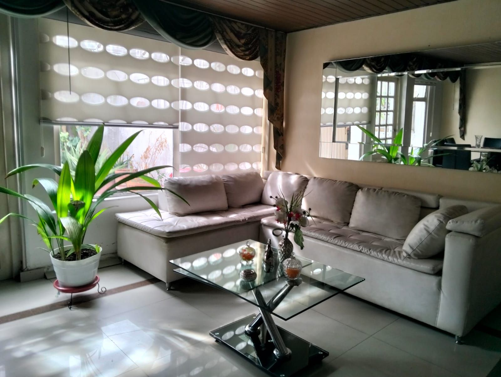 Casa en venta Cundinamarca Bogotá Bavaria Techo Et Iii 260 m2 Habitaciones 4 Baños 3 Garajes 2 Precio $850000000