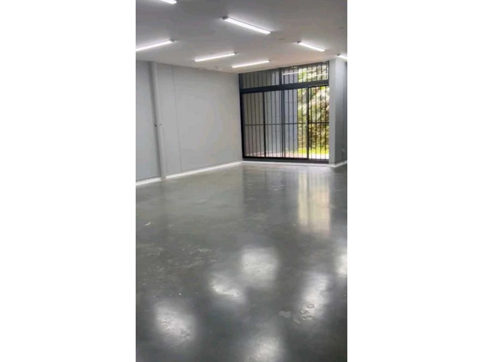 Local en arriendo Antioquia Medellín San Diego 404 m2 Habitaciones 0 Baños 6 Garajes 3 Precio $17500000