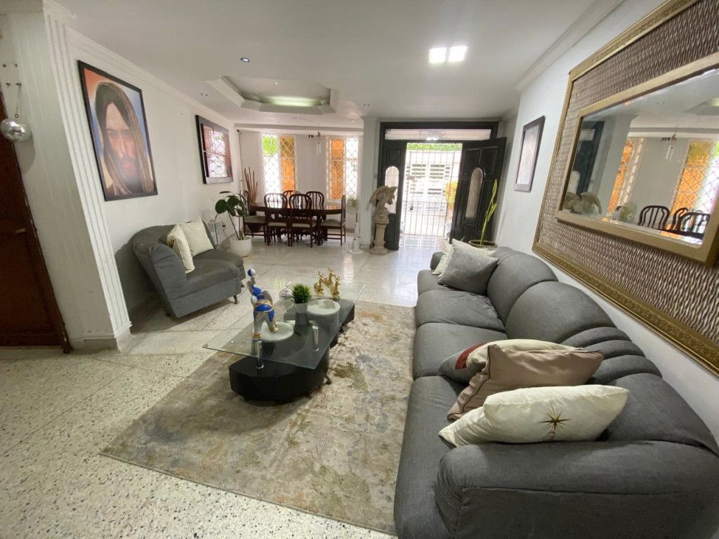Casa en venta Atlántico Barranquilla Campo Alegre 209 m2 Habitaciones 3 Baños 4 Garajes 4 Precio $720000000