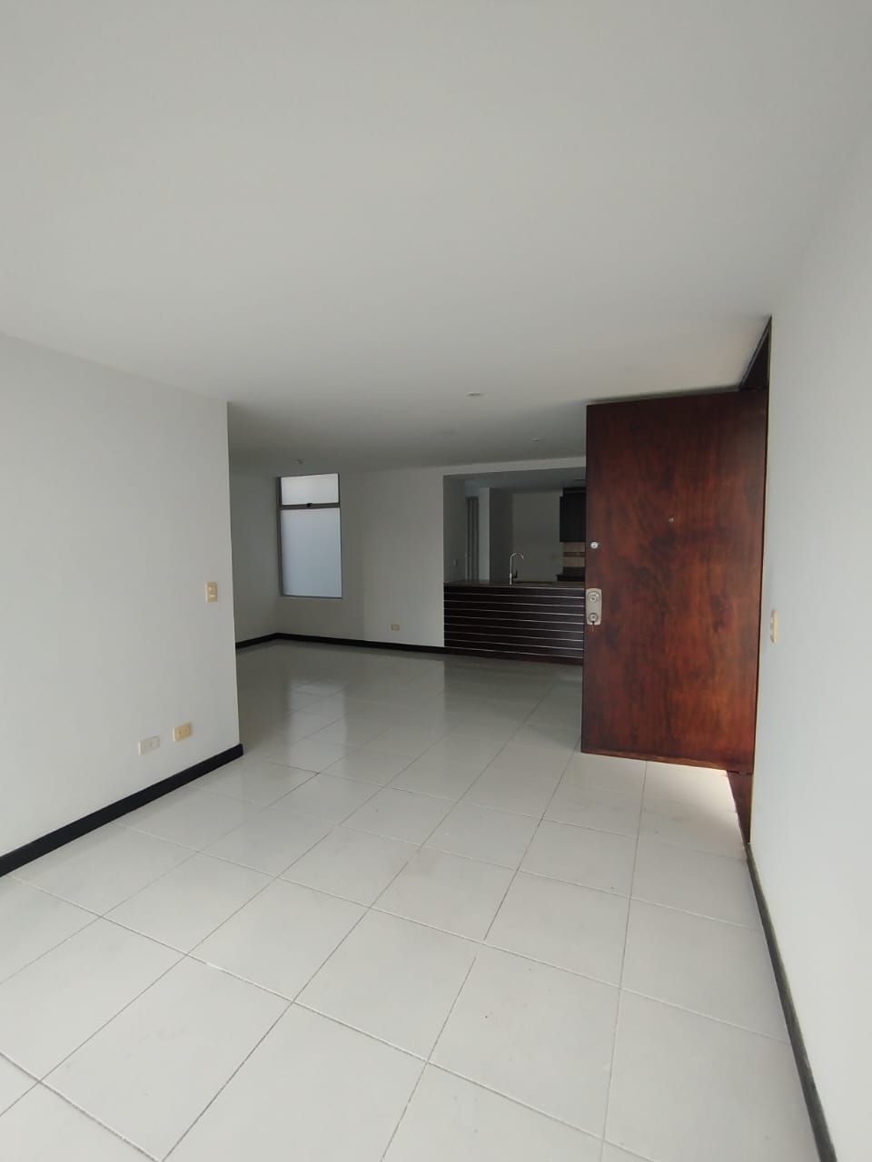Apartamento en arriendo Antioquia Medellín Asomadera No1 115 m2 Habitaciones 3 Baños 2 Garajes 1 Precio $4200000