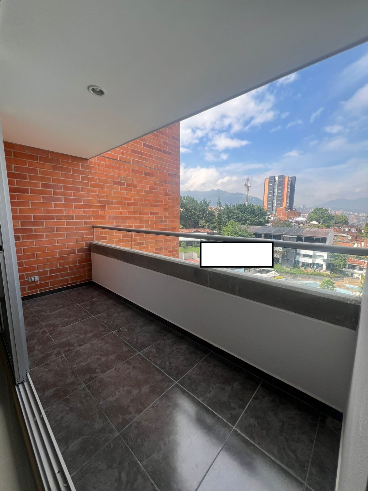 Apartamento en arriendo Antioquia Envigado Alto De Misael 80 m2 Habitaciones 3 Baños 2 Garajes 1 Precio $3700000