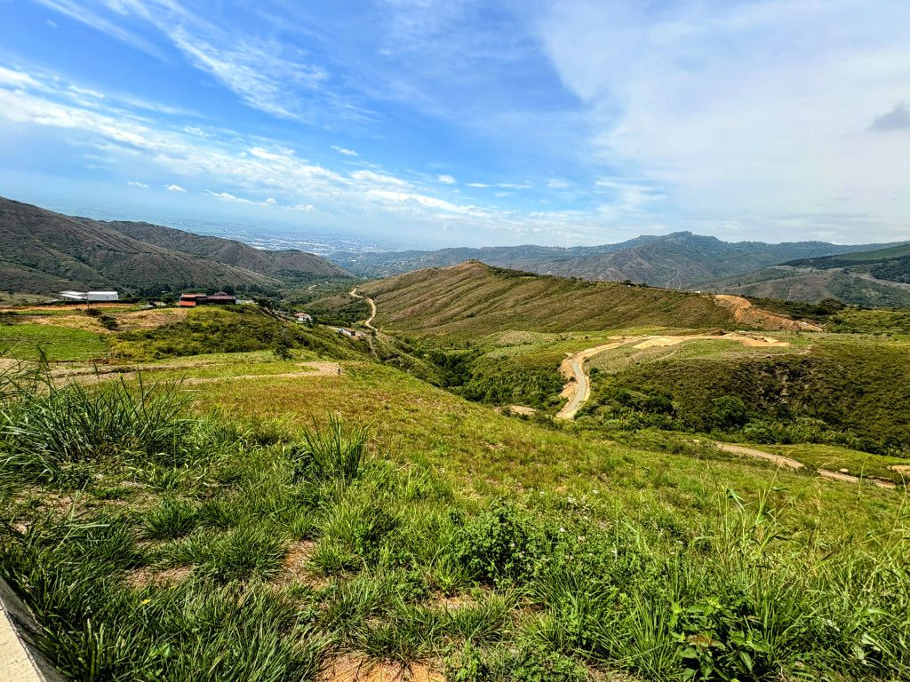 Lote en venta Bolívar Altos Del Rosario Altos Del Rosario 0 m2 Habitaciones 0 Baños 0 Garajes 0 Precio $605000000