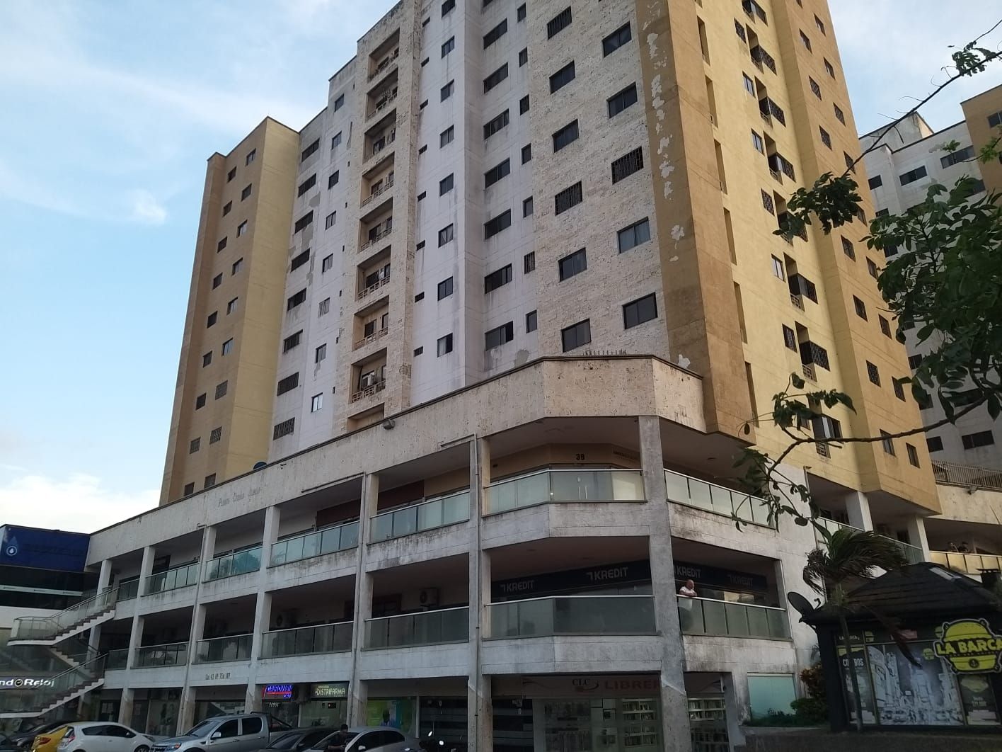 Apartamento en arriendo Atlántico Barranquilla Ciudad Jardin 60 m2 Habitaciones 2 Baños 3 Garajes 1 Precio $1300000