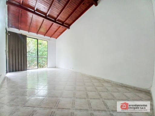 Casa en arriendo Antioquia Envigado La Mesa 70 m2 Habitaciones 3 Baños 2 Garajes 0 Precio $2000000