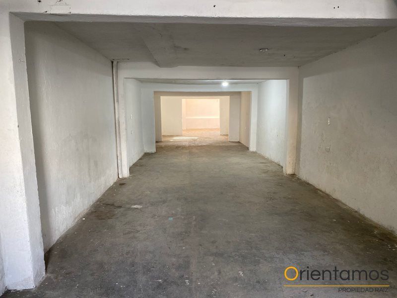 Bodega en arriendo Antioquia Medellín Naranjal 100 m2 Habitaciones 0 Baños 1 Garajes 0 Precio $5000000