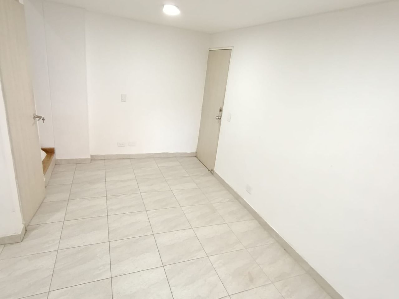 Apartaestudio en arriendo Antioquia Medellín El Nogal- Los Almendros 56 m2 Habitaciones 1 Baños 2 Garajes 1 Precio $2700000