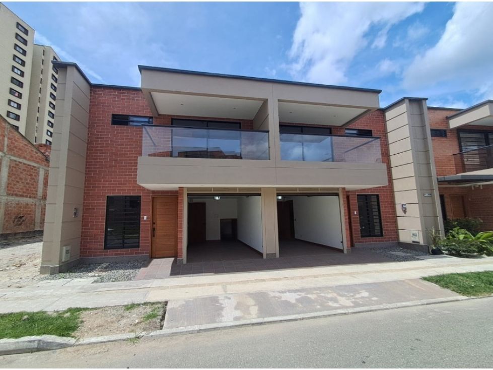 Casa en arriendo Antioquia Rionegro San Antonio 160 m2 Habitaciones 3 Baños 3 Garajes 1 Precio $4400000