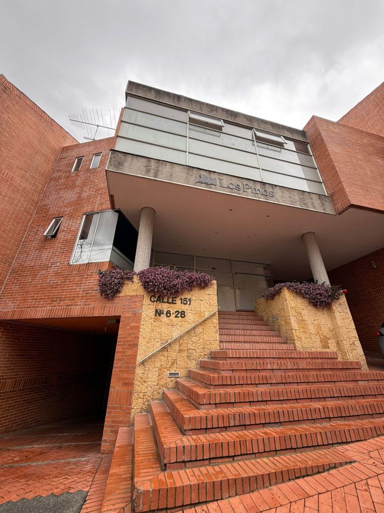 Casa en venta Cundinamarca Bogotá Bosque De Pinos 226 m2 Habitaciones 3 Baños 4 Garajes 3 Precio $1280000000