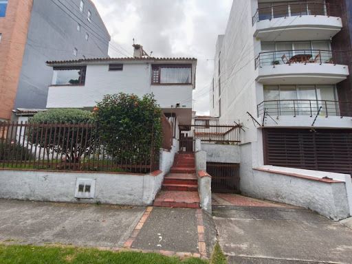 Casa en arriendo Cundinamarca Bogotá Los Cedros 200 m2 Habitaciones 4 Baños 4 Garajes 0 Precio $6000000