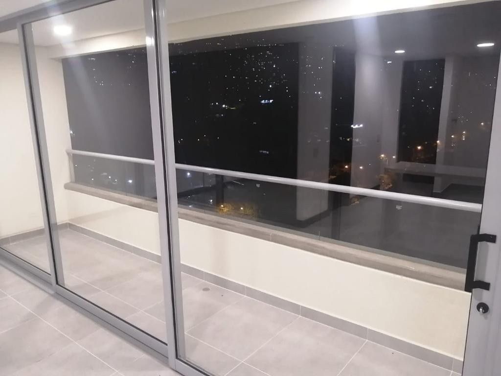 Apartaestudio en arriendo Antioquia Medellín Simesa 45 m2 Habitaciones 1 Baños 1 Garajes 1 Precio $3300000