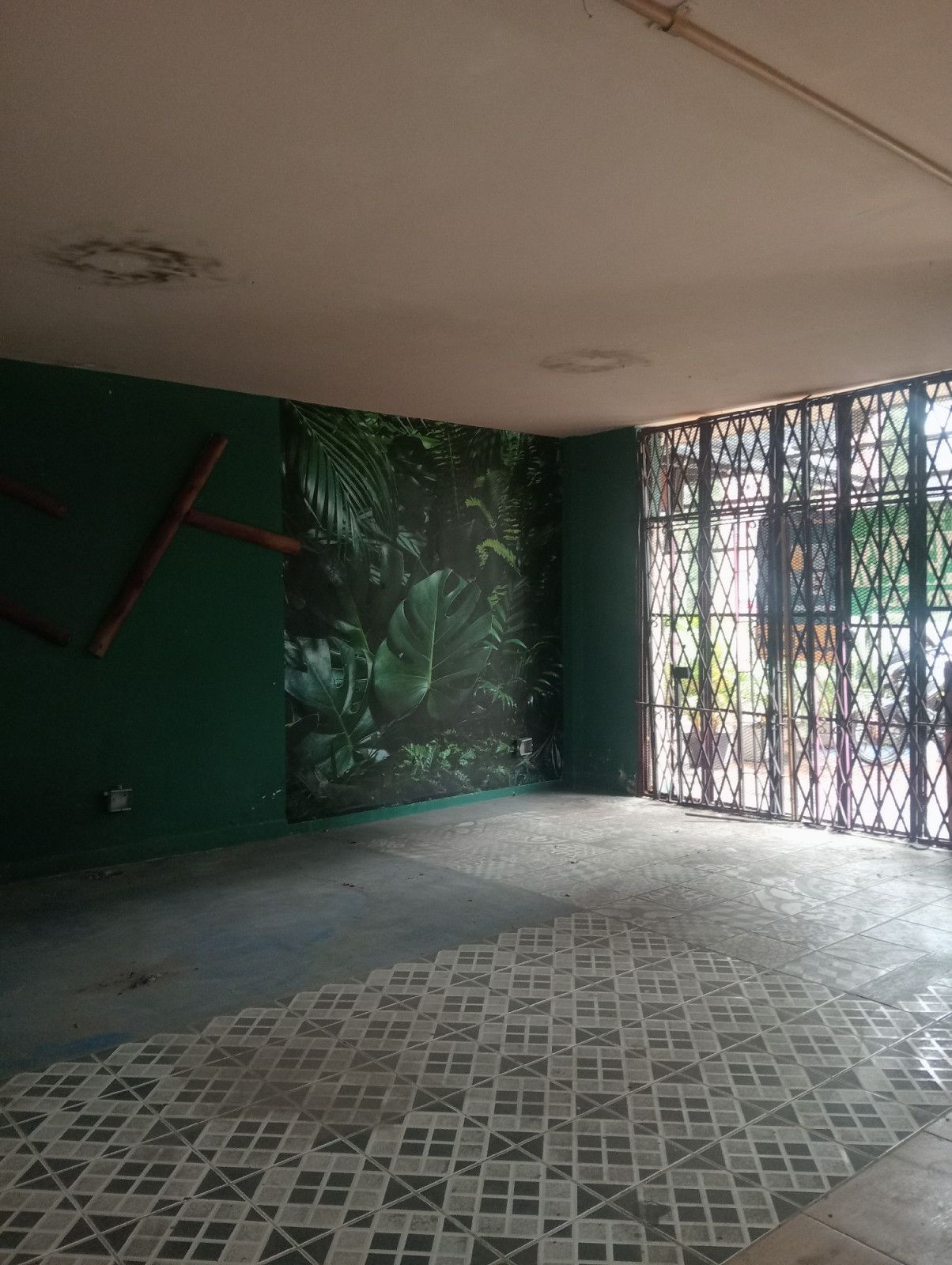 Bodega en venta Antioquia Medellín Laureles 500 m2 Habitaciones 0 Baños 4 Garajes 1 Precio $3100000000