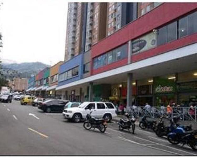Local en arriendo Antioquia Bello Asd 13 m2 Habitaciones 0 Baños 1 Garajes 0 Precio $2600000