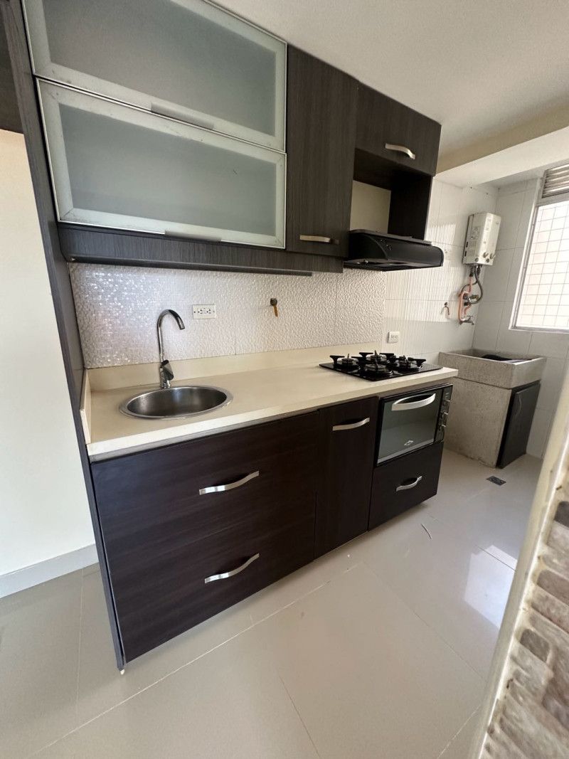 Apartamento en arriendo Antioquia Medellín La Hondonada 60 m2 Habitaciones 3 Baños 2 Garajes 1 Precio $2400000