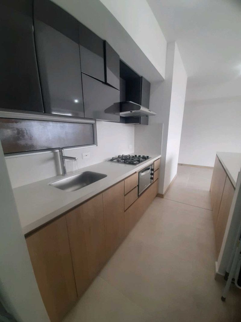 Apartamento en arriendo Antioquia Medellín Blanquizal 90 m2 Habitaciones 3 Baños 2 Garajes 1 Precio $4000000