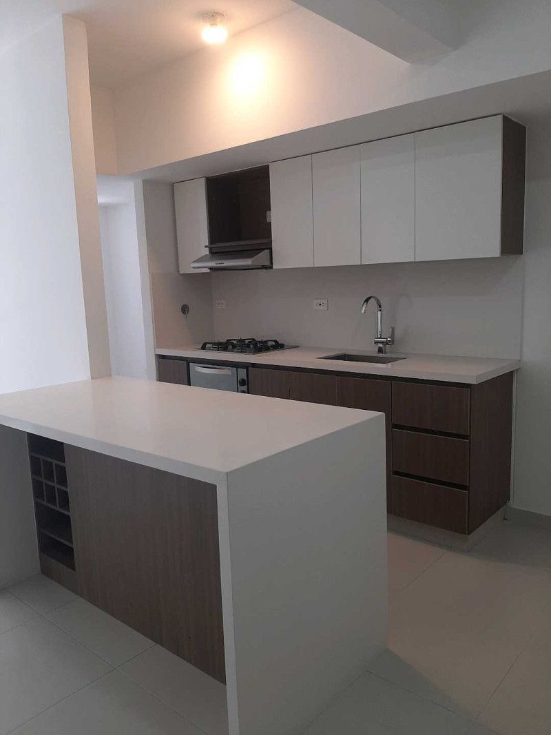 Apartamento en arriendo Antioquia Medellín Ferreni 90 m2 Habitaciones 3 Baños 2 Garajes 1 Precio $4000000
