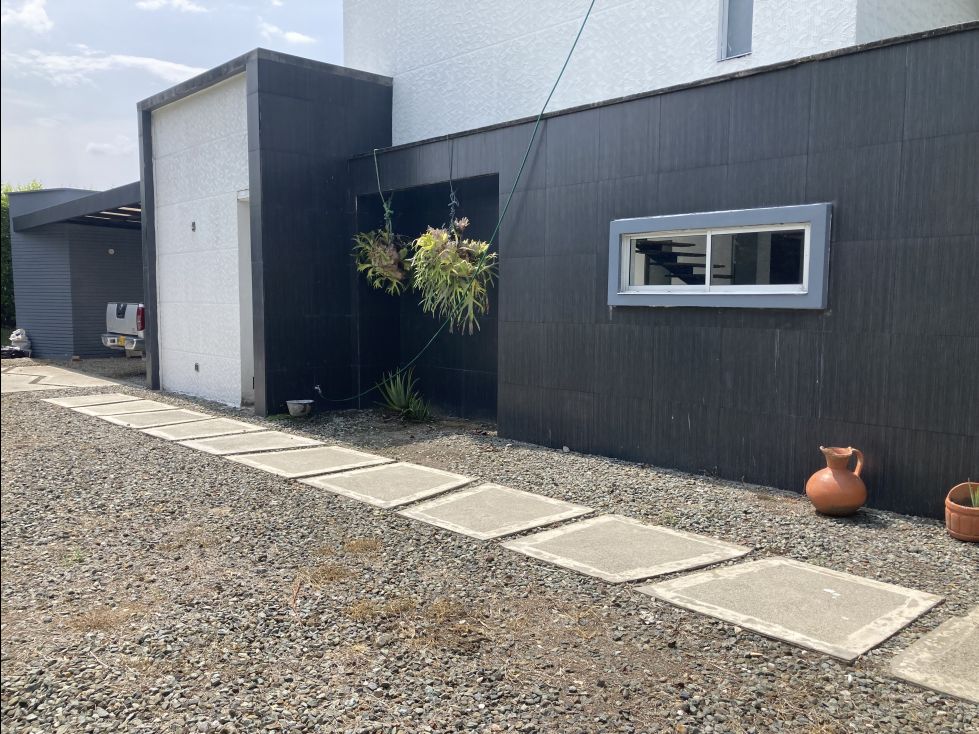 Casa Campestre en arriendo Quindío Armenia Armenia 328 m2 Habitaciones 3 Baños 4 Garajes 6 Precio $4900000