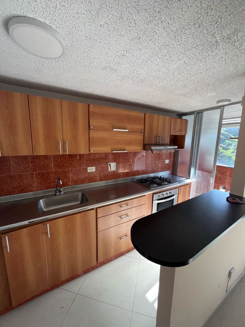 Apartamento en arriendo Antioquia Medellín La Hondonada 65 m2 Habitaciones 2 Baños 2 Garajes 1 Precio $2100000