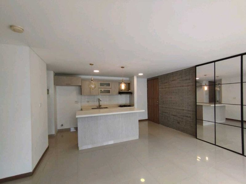 Apartamento en arriendo Antioquia Envigado La Sebastiana 80 m2 Habitaciones 3 Baños 3 Garajes 1 Precio $4000000