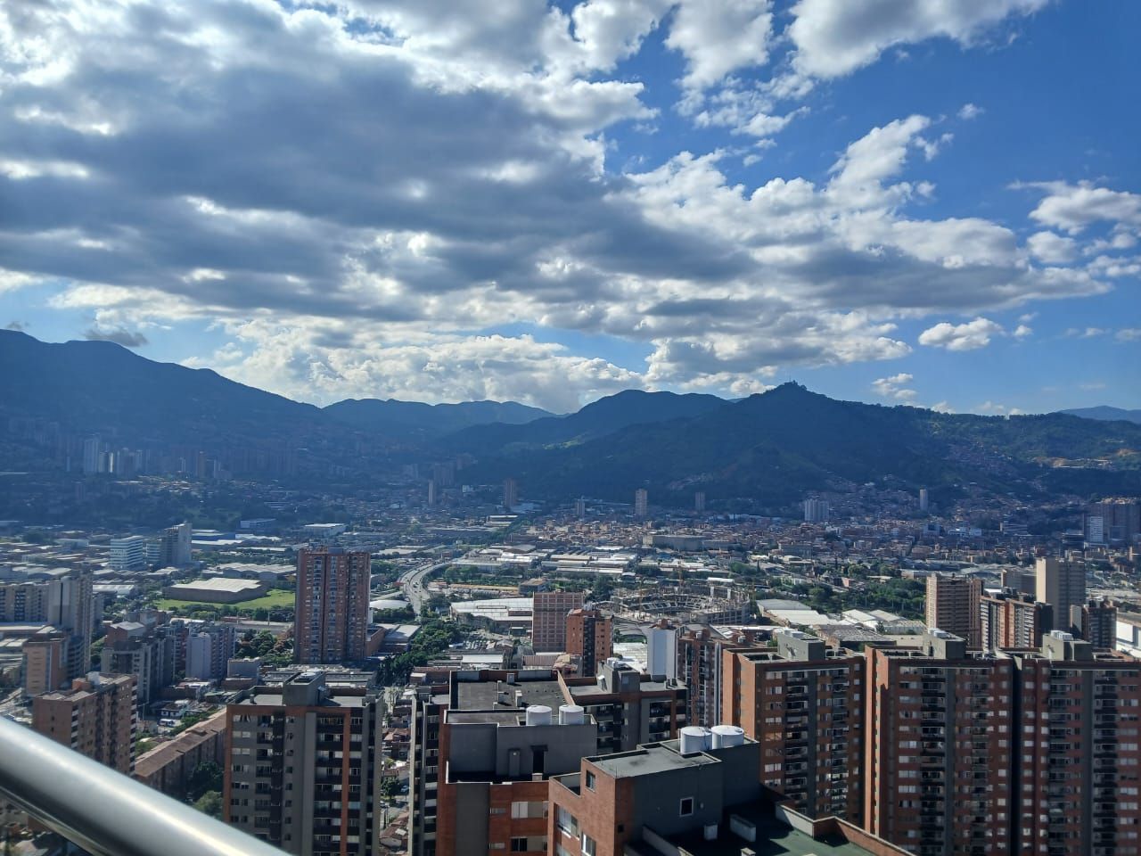 Apartamento en arriendo Antioquia Sabaneta La Florida 83 m2 Habitaciones 3 Baños 2 Garajes 1 Precio $3200000