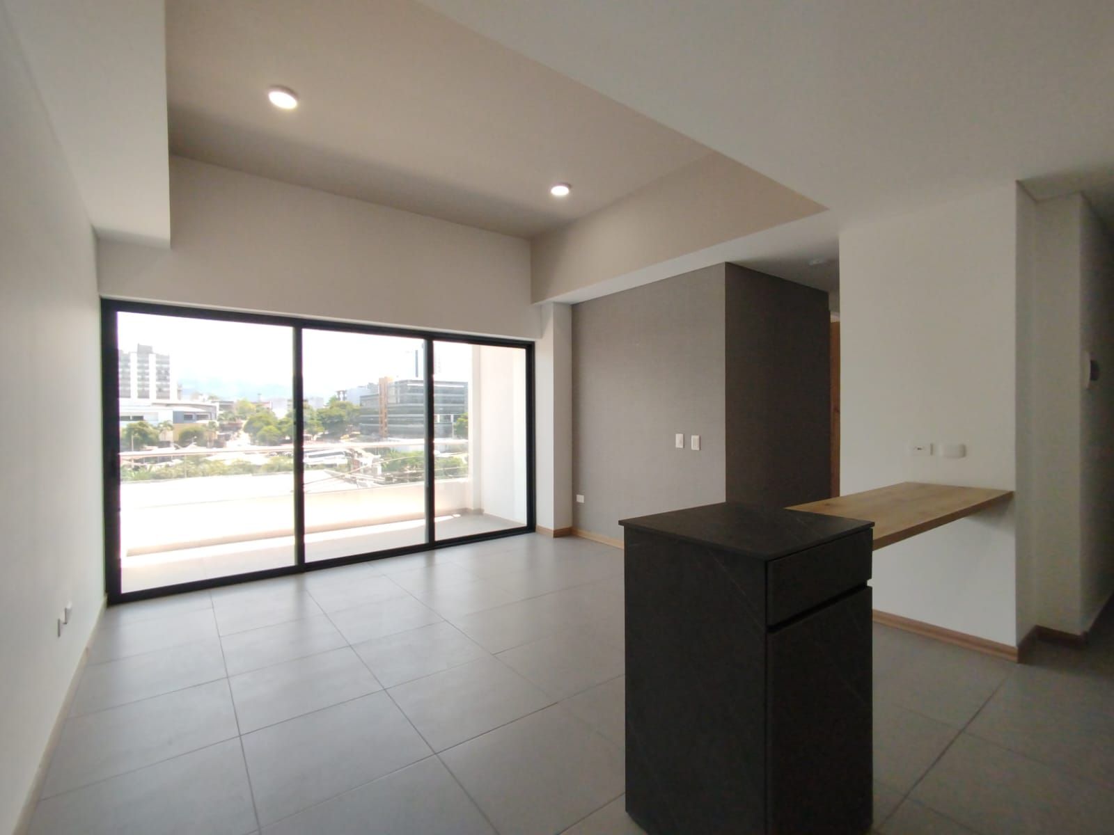Apartamento en arriendo o venta Risaralda Pereira Pinares Alto 92 m2 Habitaciones 3 Baños 3 Garajes 1 Precio venta $710000000 Precio arriendo $4150000