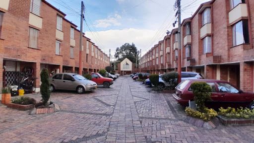 Casa en venta Cundinamarca Bogotá Portales Del Norte 79 m2 Habitaciones 3 Baños 3 Garajes 1 Precio $320000000