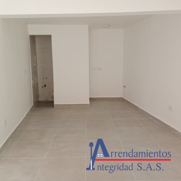 Apartaestudio en arriendo o venta Antioquia Medellín Las Violetas 34 m2 Habitaciones 1 Baños 1 Garajes 0 Precio venta $189000000 Precio arriendo $800000
