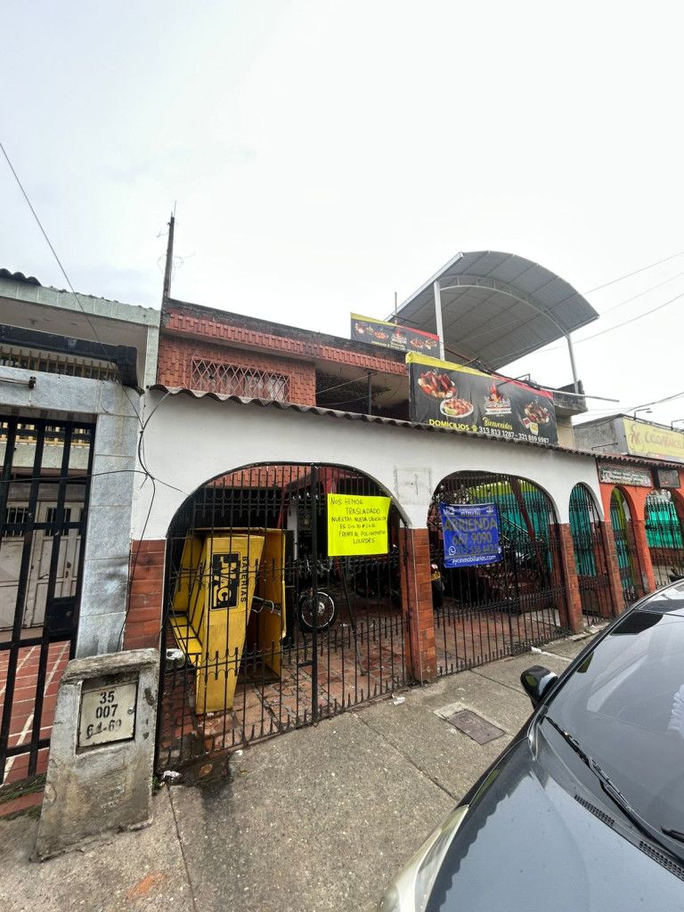 Casa en arriendo Valle Del Cauca Cali Los Chorros 70 m2 Habitaciones 3 Baños 2 Garajes 1 Precio $2100000